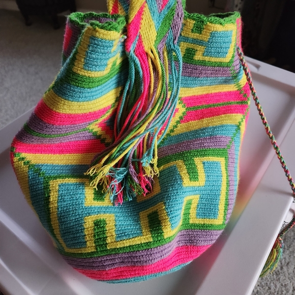 Handmade colorful bucket bag - Picture 1 of 5